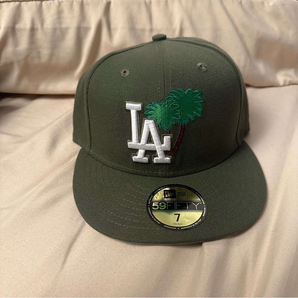 New Era Los Angeles Dodger Olive Green Palm Tree Fitted Hat Size 7